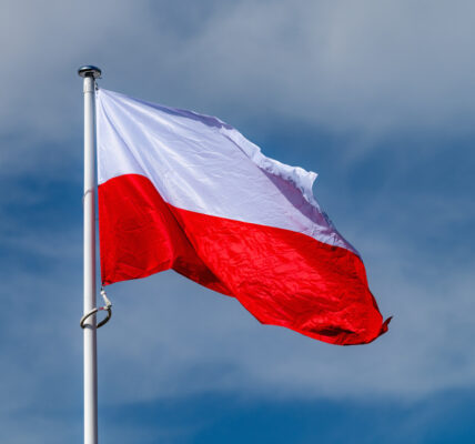 Historia symboli narodowych w Polsce: jak godło kształtowało tożsamość narodową 6 Historia symboli narodowych w Polsce